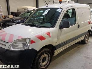 Fourgon avec parois et toit rigide Citroën Berlingo