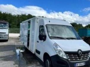 Fourgon avec parois et toit rigide Renault Master