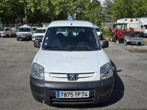 Fourgon avec parois et toit rigide Peugeot Partner