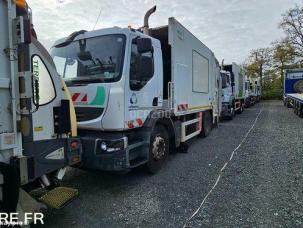  Renault             PREMIUM
