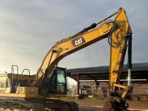 Mini-pelle Caterpillar 323