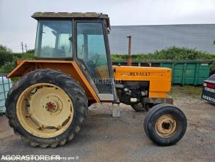 Tracteur agricole Renault