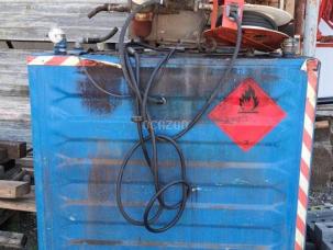 Citerne, cuve, tonne à eau nc