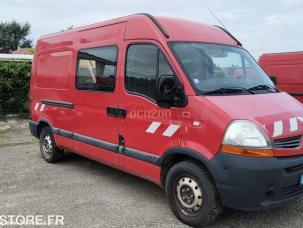Fourgon avec parois et toit rigide Renault Master