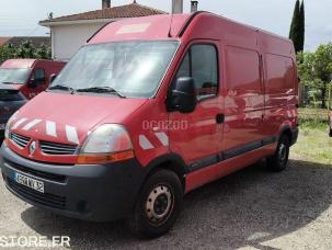 Fourgon avec parois et toit rigide Renault Master