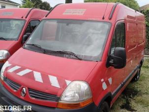 Fourgon avec parois et toit rigide Renault Master