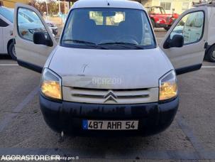 Fourgon avec parois et toit rigide Citroën Berlingo