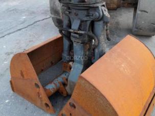  Liebherr             GM810