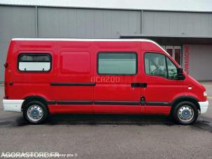 Fourgon avec parois et toit rigide Renault Master