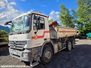 Benne basculante de chantier et de TP Mercedes 3332 KN