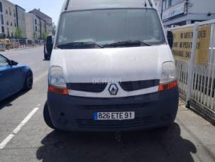 Fourgon avec parois et toit rigide Renault Master