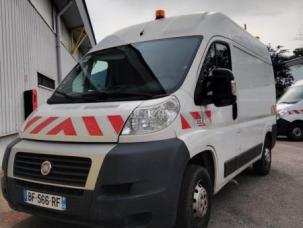 Fourgon avec parois et toit rigide Fiat Ducato