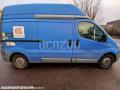 Fourgon avec parois et toit rigide Renault Trafic