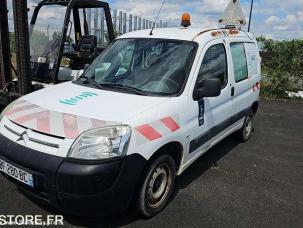 Fourgon avec parois et toit rigide Citroën Berlingo