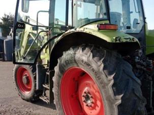 Tracteur agricole Claas ARES567AT