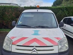 Fourgon avec parois et toit rigide Citroën Berlingo