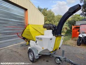 Broyeur de branches Saelen TIGER 25P