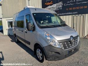 Fourgon avec parois et toit rigide Renault Master