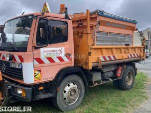 Voirie Mercedes 1317