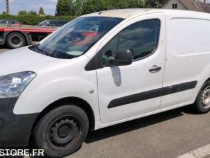Fourgon avec parois et toit rigide Citroën Berlingo