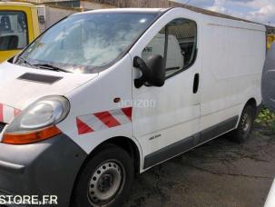 Fourgon avec parois et toit rigide Renault Trafic