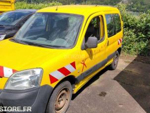 Fourgon avec parois et toit rigide Citroën Berlingo