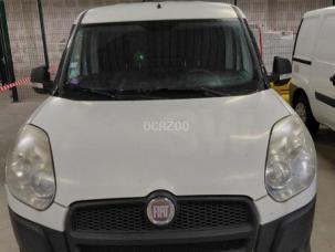 Fourgon avec parois et toit rigide Fiat DOBLO