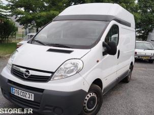 Fourgon avec parois et toit rigide Opel Vivaro