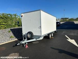 Fourgon bâché avec parois rigides nc KH