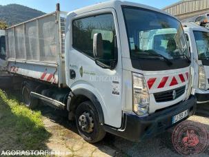 Fourgon avec parois et toit rigide Renault Maxity