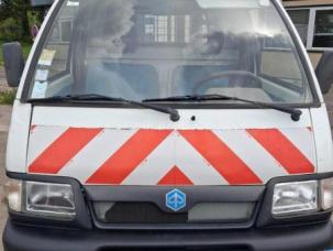 Fourgon avec parois et toit rigide Piaggio PORTER BENNE