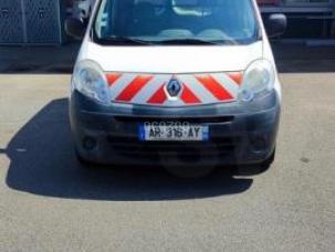 Fourgon avec parois et toit rigide Renault Kangoo