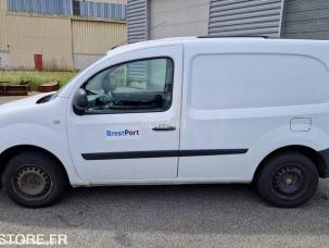 Fourgon avec parois et toit rigide Renault Kangoo