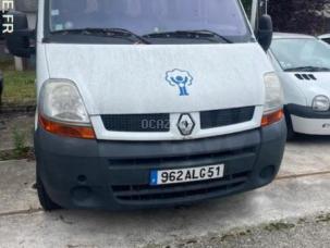 Fourgon avec parois et toit rigide Renault