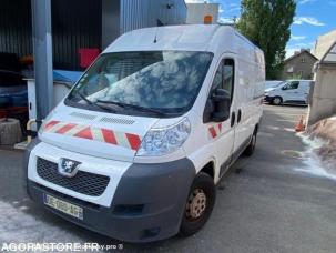 Fourgon avec parois et toit rigide Peugeot Boxer