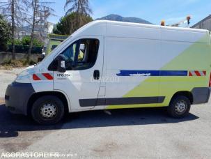 Fourgon avec parois et toit rigide Citroën Jumper
