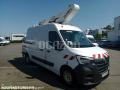Fourgon avec parois et toit rigide Renault Master