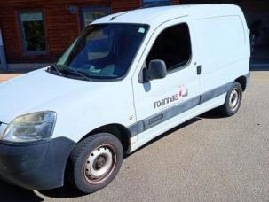 Fourgon avec parois et toit rigide Citroën Berlingo