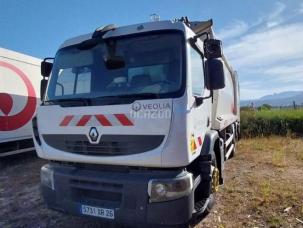 Renault             PREMIUM