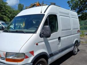 Fourgon avec parois et toit rigide Renault Master