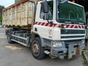 Benne basculante de chantier et de TP DAF CF75