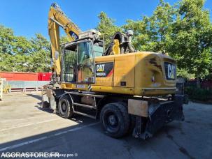 Mini-pelle Caterpillar 302