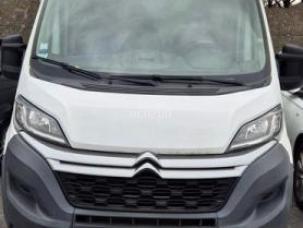 Fourgon avec parois et toit rigide Citroën Jumper