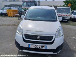 Fourgon avec parois et toit rigide Peugeot Partner