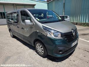 Fourgon avec parois et toit rigide Renault Trafic