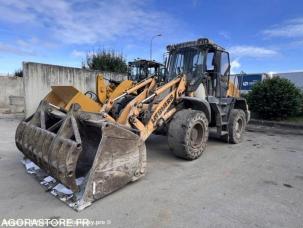  Liebherr L524