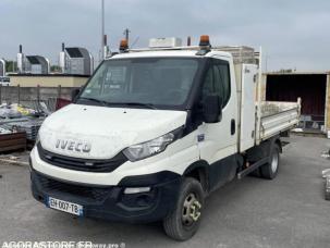 Fourgon avec parois et toit rigide Iveco 35C14