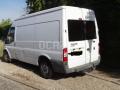 Fourgon avec parois et toit rigide Ford Transit
