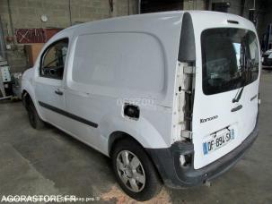 Fourgon avec parois et toit rigide Renault Kangoo