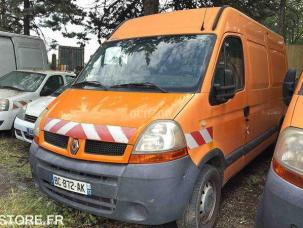 Fourgon avec parois et toit rigide Renault Master